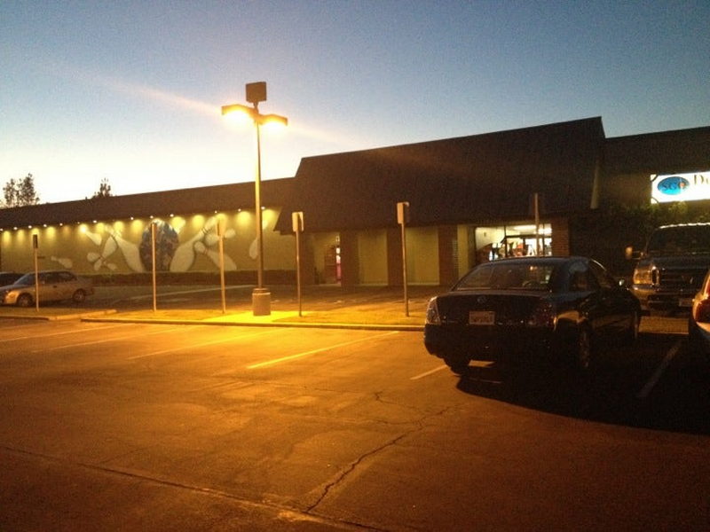 Bowlerama - Street View (newer photo)